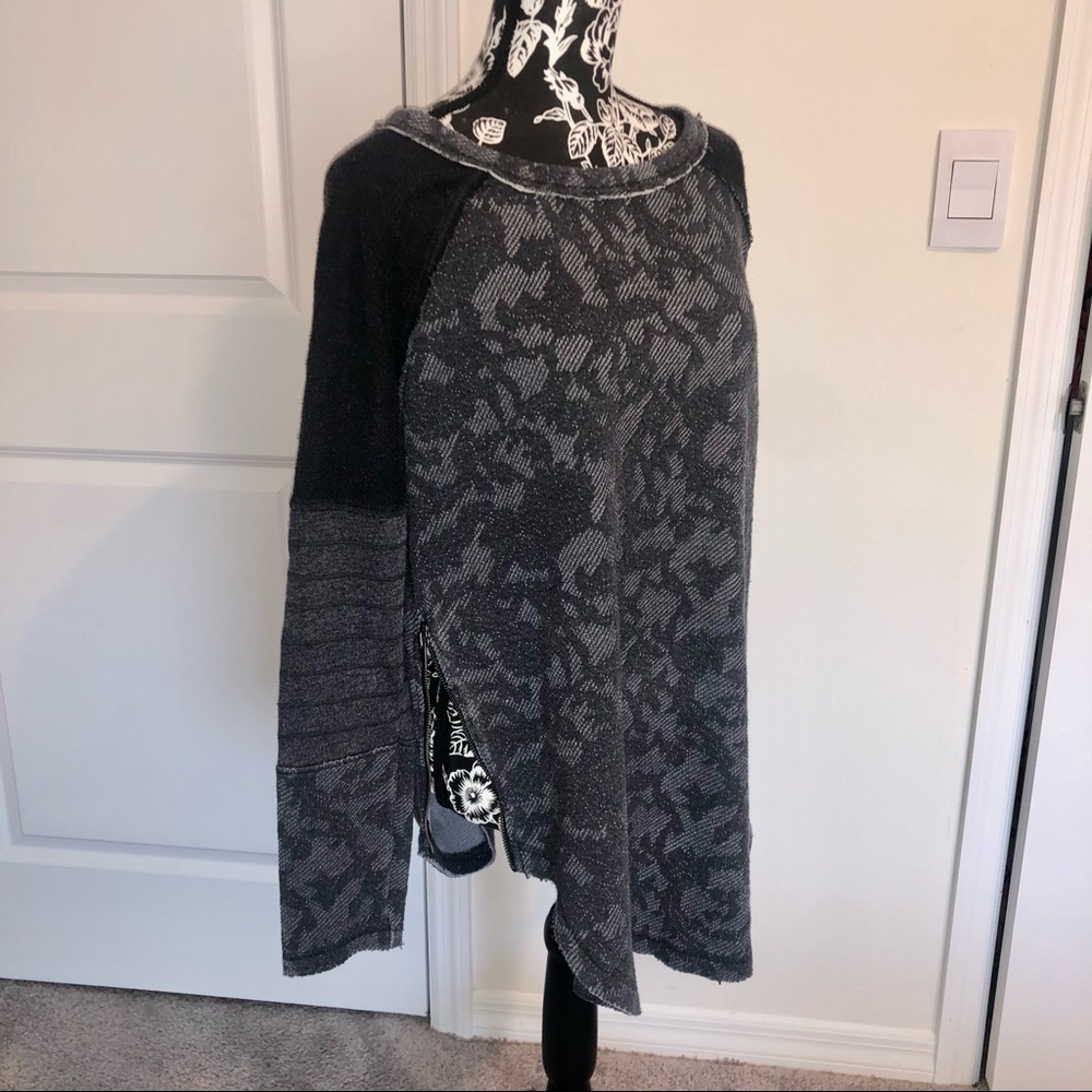 Free people black & grey floral long crewneck